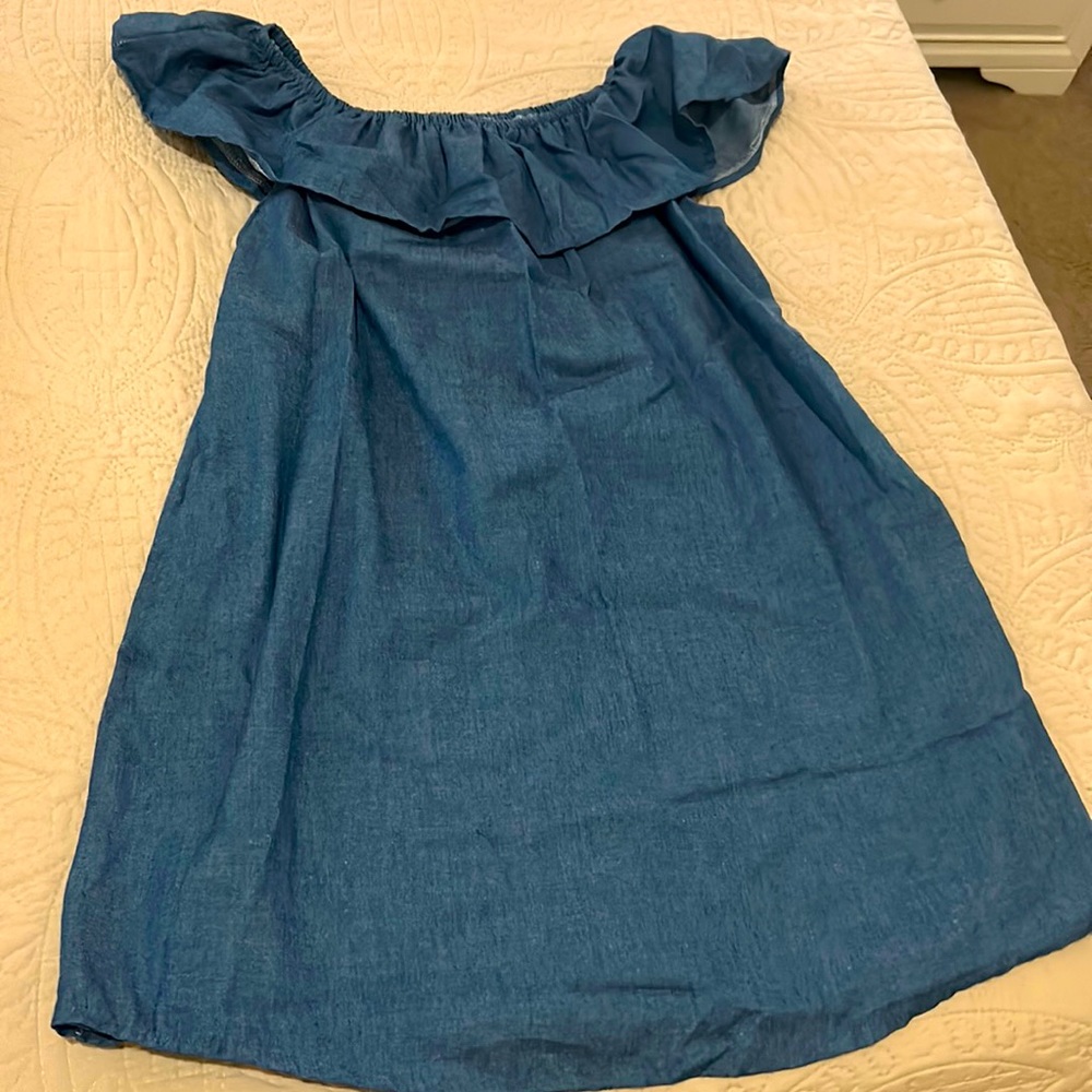 Blue dress